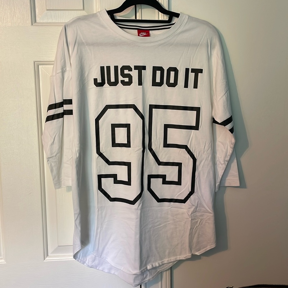 Nike 3/4 Sleeve Top